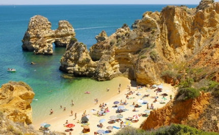 Algarve quatro vezes aclamado Melhor Destino de Praia da Europa