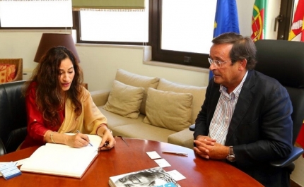 CARLOS SILVA E SOUSA RECEBEU A EMBAIXADORA DA ÍNDIA