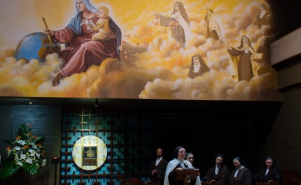 Carmelo algarvio promove conferência sobre Nossa Senhora Rainha do Mundo