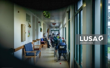 Covid-19: Visitas a lares permitidas no novo estado de emergência