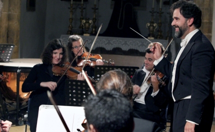 Orquestra Clássica do Sul celebra Natal com «Contos e Cantos»