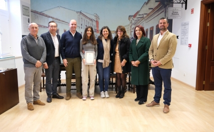 Município entrega voto de louvor à jovem atleta Mafalda Marreiros