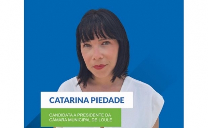 Catarina Piedade, 28 anos, é natural de Faro e licenciada em Artes Visuais e Tecnologias pelo Instituto Politécnico de Lisboa