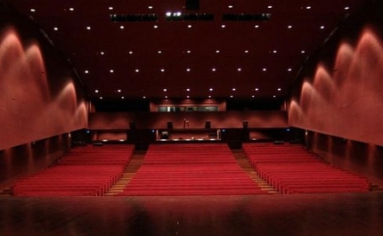 Covid-19: DGS atualiza orientação para equipamentos culturais quase sem alterações