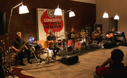 Rádio Comercial e Hotel Hilton Vilamoura receberam os Xutos & Pontapés para o 1º concerto de 2015