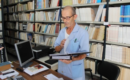 Alfarrabista oferece espólio da ex-Livraria Simões