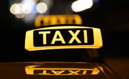 Táxis e veículos de plataformas eletrónicas com regras no transporte