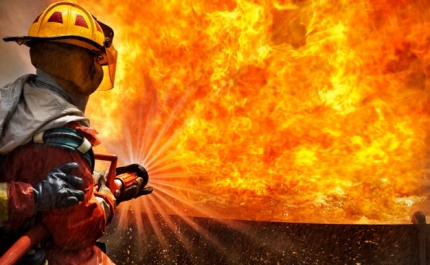 Incêndios: Mais de 170 bombeiros combatem dois fogos em Loulé