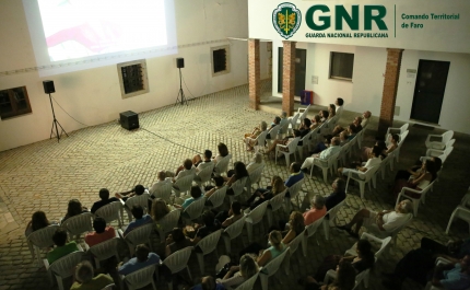 Faro – Quartel recebe «Mostra de cinema ao ar livre»