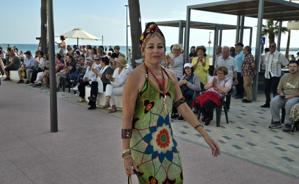 Quarteira Fashion 2026: Desfile de costura artesanal na Praça do Mar 