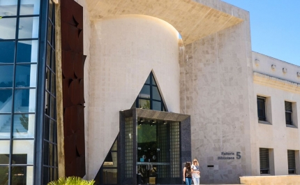 UAlg organiza colóquio para celebrar os 25 anos da Biblioteca de Gambelas