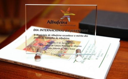 ALBUFEIRA COMEMOROU DIA INTERNACIONAL DA JUVENTUDE
