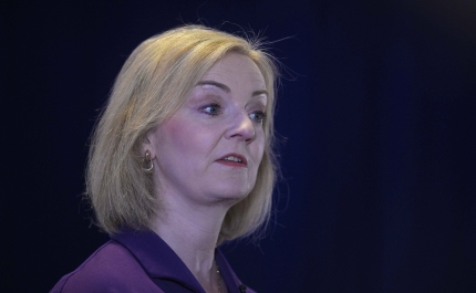Liz Truss eleita líder Conservadora vai ser primeira-ministra do Reino Unido