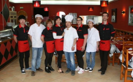 RESTAURANTE WOK & TEPPANYAKI ABRIU EM QUARTEIRA