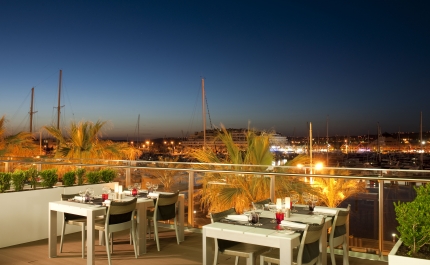 Side Bar é o novo hot spot dos fãs de sushi  na marina de Vilamoura