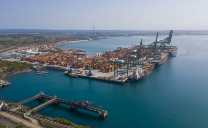 Nos dois dígitos: Porto de Sines cresce 10% no total e 16% nos contentores 