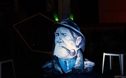 Marginal de Quarteira “Invadida” por Mare Funtastic