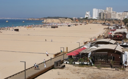 Praia da Rocha volta a ser galardoada com o Prémio Cinco Estrelas Regiões