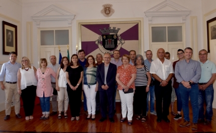 FUNCIONÁRIOS COM 35 ANOS AO SERVIÇO DA CÂMARA MUNICIPAL DE LOULÉ RECONHECIDOS