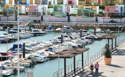 Marina de Albufeira pelo Prémio «2ª Melhor Marina Internacional de 2015»