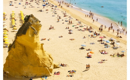 ALGARVE COM MAIS DORMIDAS E MAIS RECEITAS ESTE ANO