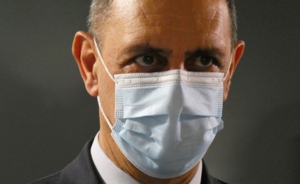 Ministro da Saúde admite que falta de médicos vai manter-se nos próximos dois a três anos