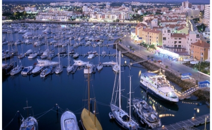 Turismo do Algarve na estreia do mercado de viagens de inverno