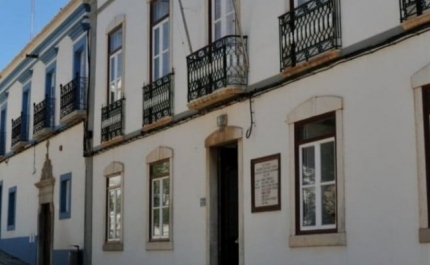Câmara de Castro Marim pede ao Governo para readmitir delegado de saúde local