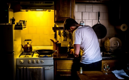 Trocar o gás de botija por eletricidade em casa? Novos apoios do Governo em breve