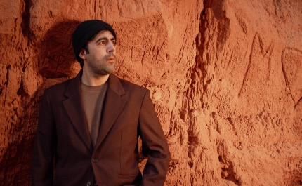 João Frade lança «Terra Ruiva» e apresenta concertos no Algarve