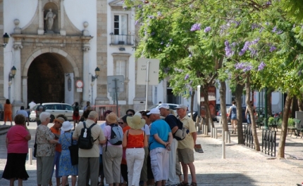 Entre janeiro e dezembro de 2016 | POSTOS DE TURISMO DO ALGARVE ATENDEM MAIS DE MEIO MILHÃO DE TURISTAS