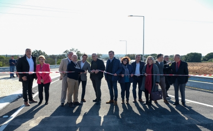 Nova via vai descongestionar trânsito no litoral do concelho de Loulé 