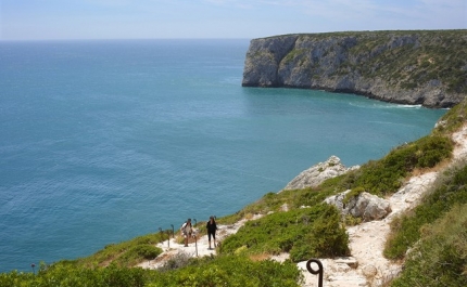 HOTELARIA DO ALGARVE CONSOLIDA TRÊS MILHÕES DE DORMIDAS MENSAIS EM AGOSTO