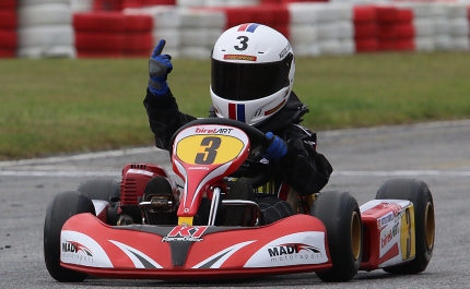 Mateus Cabrelli garante duas vitórias para o Campeonato Nacional de Karting