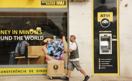 Guia para que evites pagar comissões a levantar dinheiro nos ATM