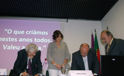 AUTARQUIA DE LOULÉ ASSINA MEMORANDO DE ENTENDIMENTO COM A ASSOCIAÇÃO PORTUGUESA DE ESCRITORES