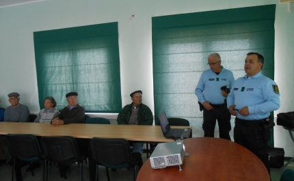 Almancil | Proteção Social e Segurança esclarecidas na ASCA