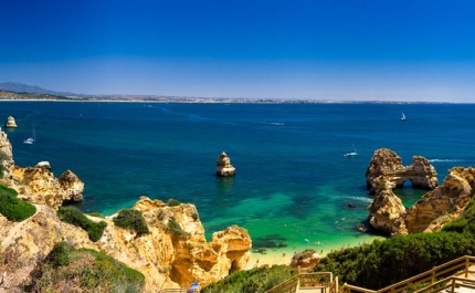 Turismo do Algarve divulga guia com recomendações para agentes turísticos