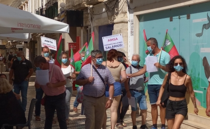 Ação em Faro para denunciar os baixos salários e a falta de condições de trabalho no turismo