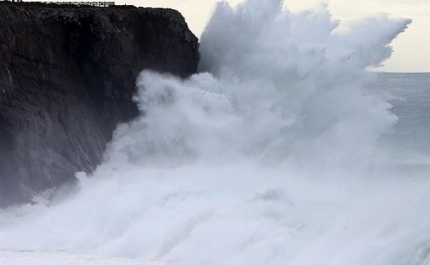 Distrito de Faro sob «Aviso Amarelo» devido à agitação marítima