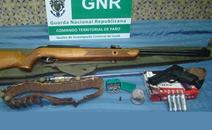 GNR de Loulé detém indivíduo por posse de arma proibida