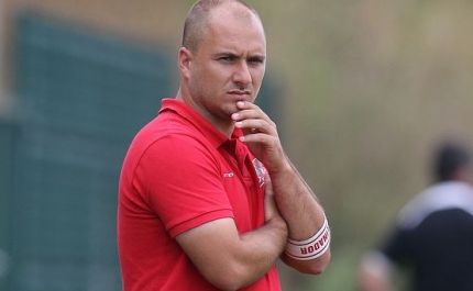 Treinador Pedro Correia deixa Farense para aceitar projeto na China