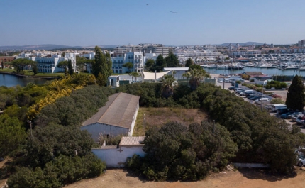 Antigo Posto Fiscal de Vilamoura ganha nova vida dedicado ao turismo: vai ser uma «Vila Náutica»