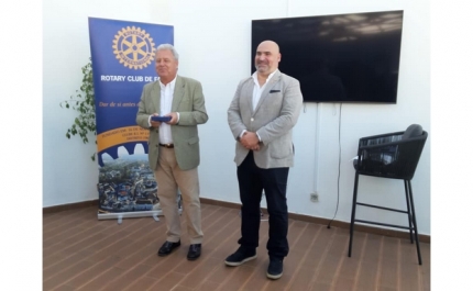 JORGE LEITÃO DISTINGUIDO PELO ROTARY CLUB DE FARO COM O PRÉMIO MÉRITO CARREIRA