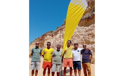 Junta de Freguesia de Ferragudo reforça campanha «Há UV na Praia» para promover a proteção solar  
