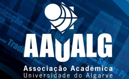 Alunos com bolsas por apreciar devem ser compensados 