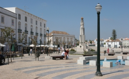 Tavira repõe ordenados