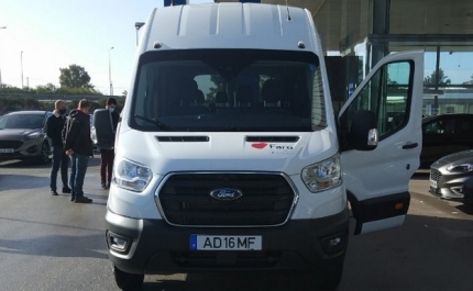 FARO TEM NOVO MINIBUS PARA TRANSPORTE ESCOLAR