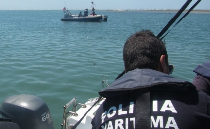 Polícia Marítima fiscaliza pesca com ganchorra e náutica de recreio na Ria Formosa