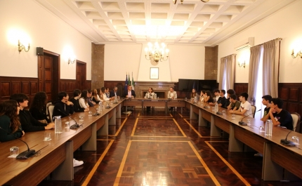 Município de Portimão recebeu turma da Escola Secundária Manuel Teixeira Gomes na origem da criação do Dia Nacional dos Jardins